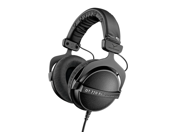 beyerdynamic DT 770 Pro Closed Dynamic Headphones 250 Ohm Limited Edition in Black - B-Stock