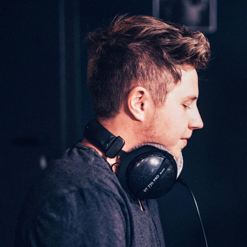 PRO HEADPHONES image
