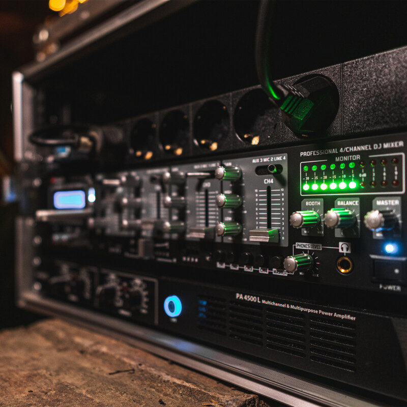 Amplifiers image